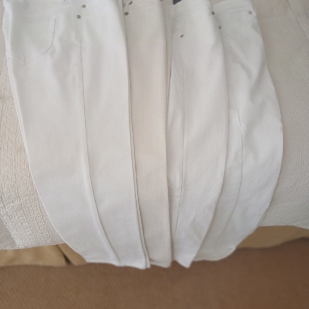 Chicos Woman's  White Jeans